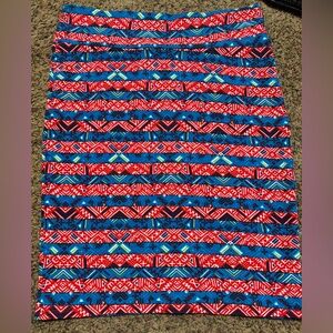 💐2/$25 💐 LuLaRoe Red and Blue Geometric Cassie Skirt